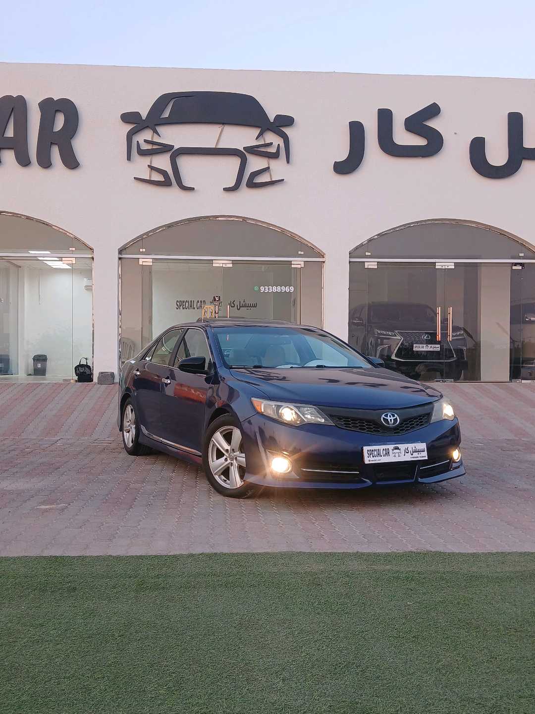 تويوتا كامري SE 2013