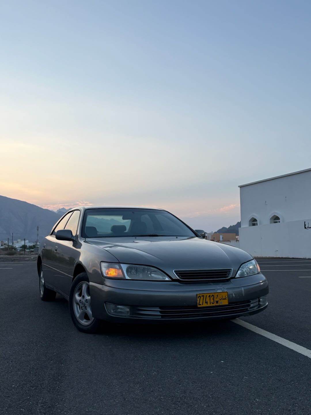 LEXUS ES 300 Base 1998