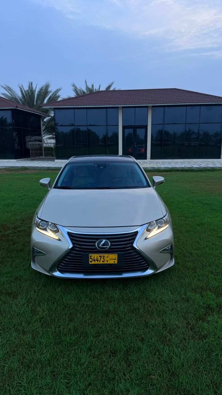 LEXUS ES 350 Base 2017