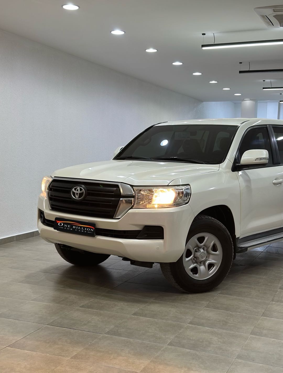 TOYOTA LAND CRUISER GX 2019
