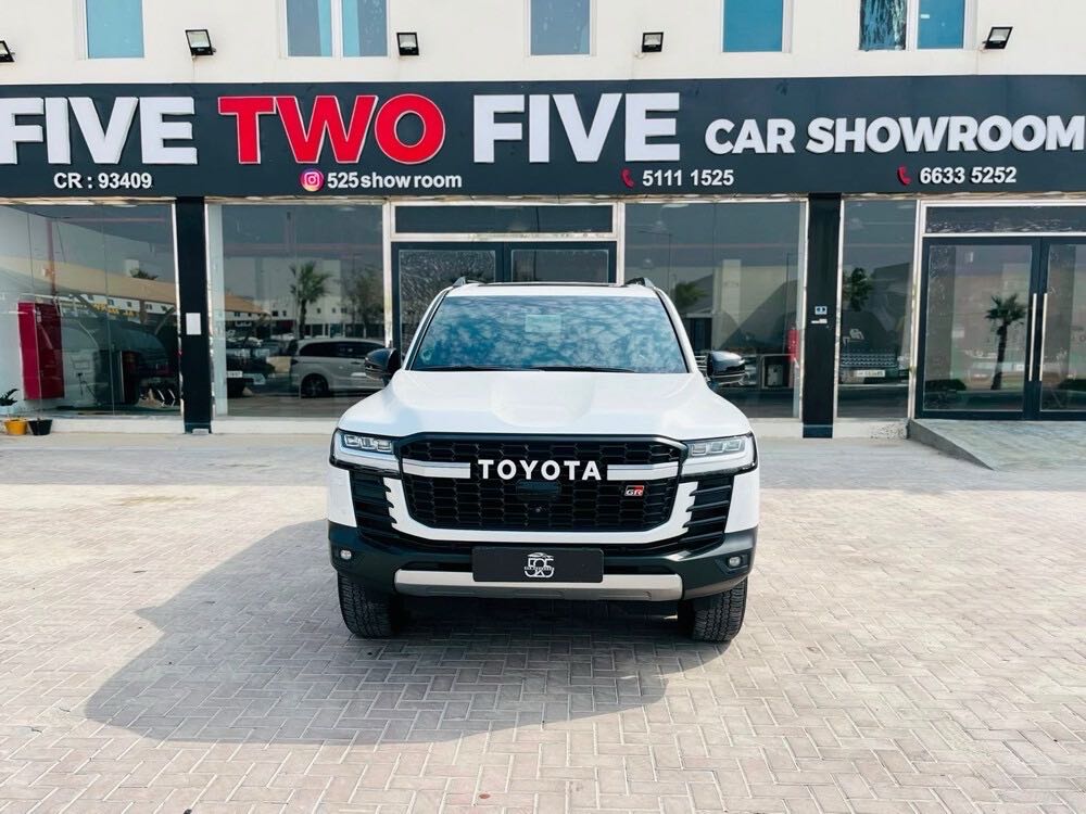 TOYOTA LAND CRUISER G.R 2023