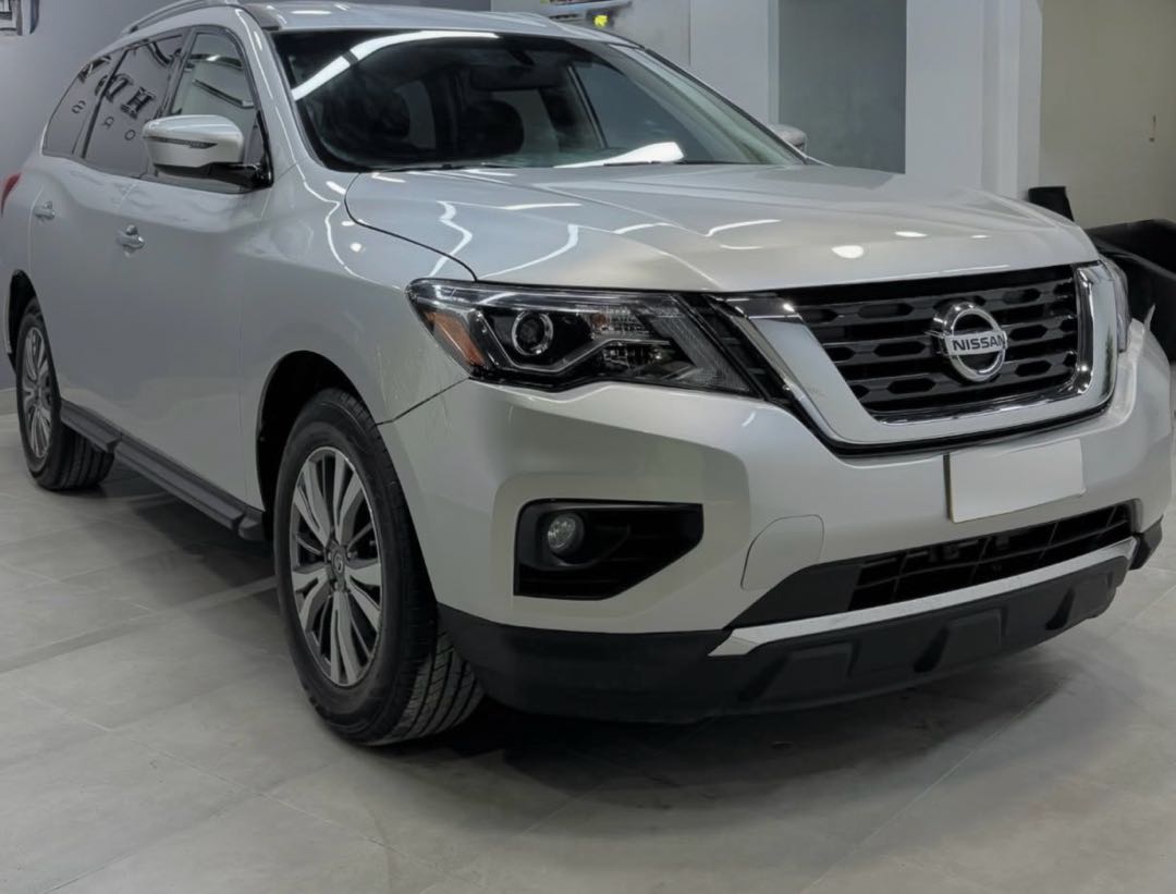 Car Image 2019 NISSAN PATHFINDER SV