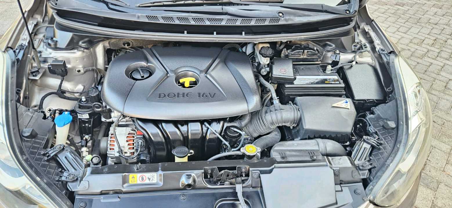 HYUNDAI ELANTRA GLS 2014 for sale in Oman | Sooq Cars