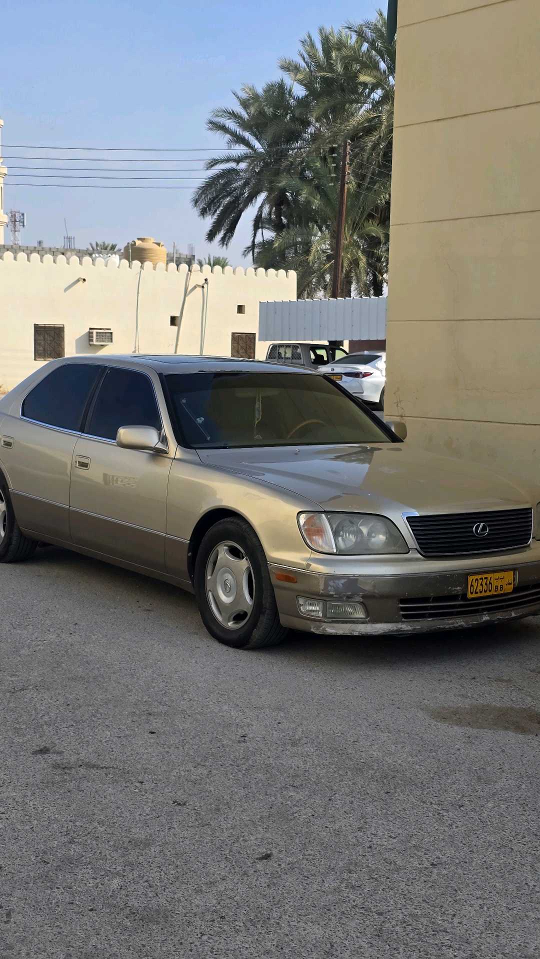 لكزس LS 400 Base 1998