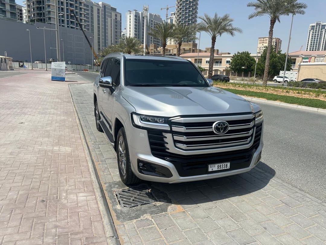 تويوتا لاند كروزر VX.R 2025
