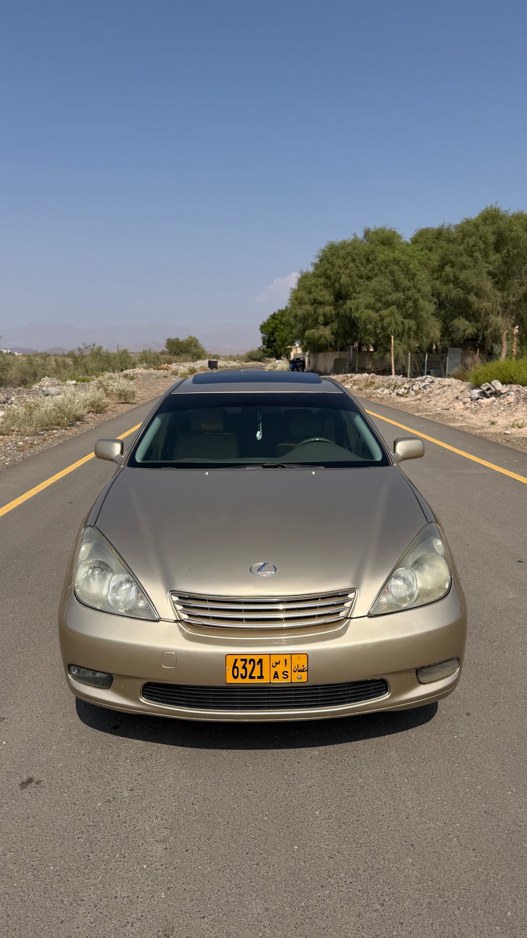 لكزس ES 330 Base 2004