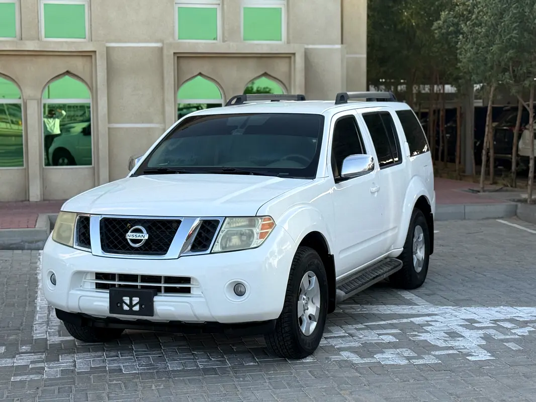 نيسان باثفيندر SE 2012