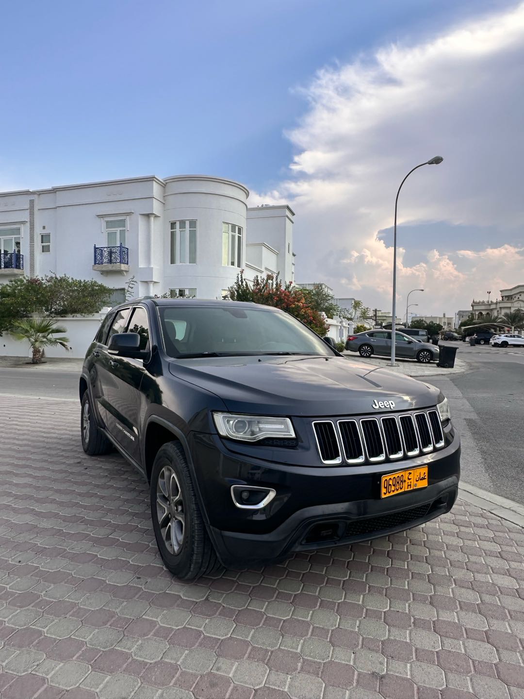 JEEP GRAND CHEROKEE LAREDO 2016