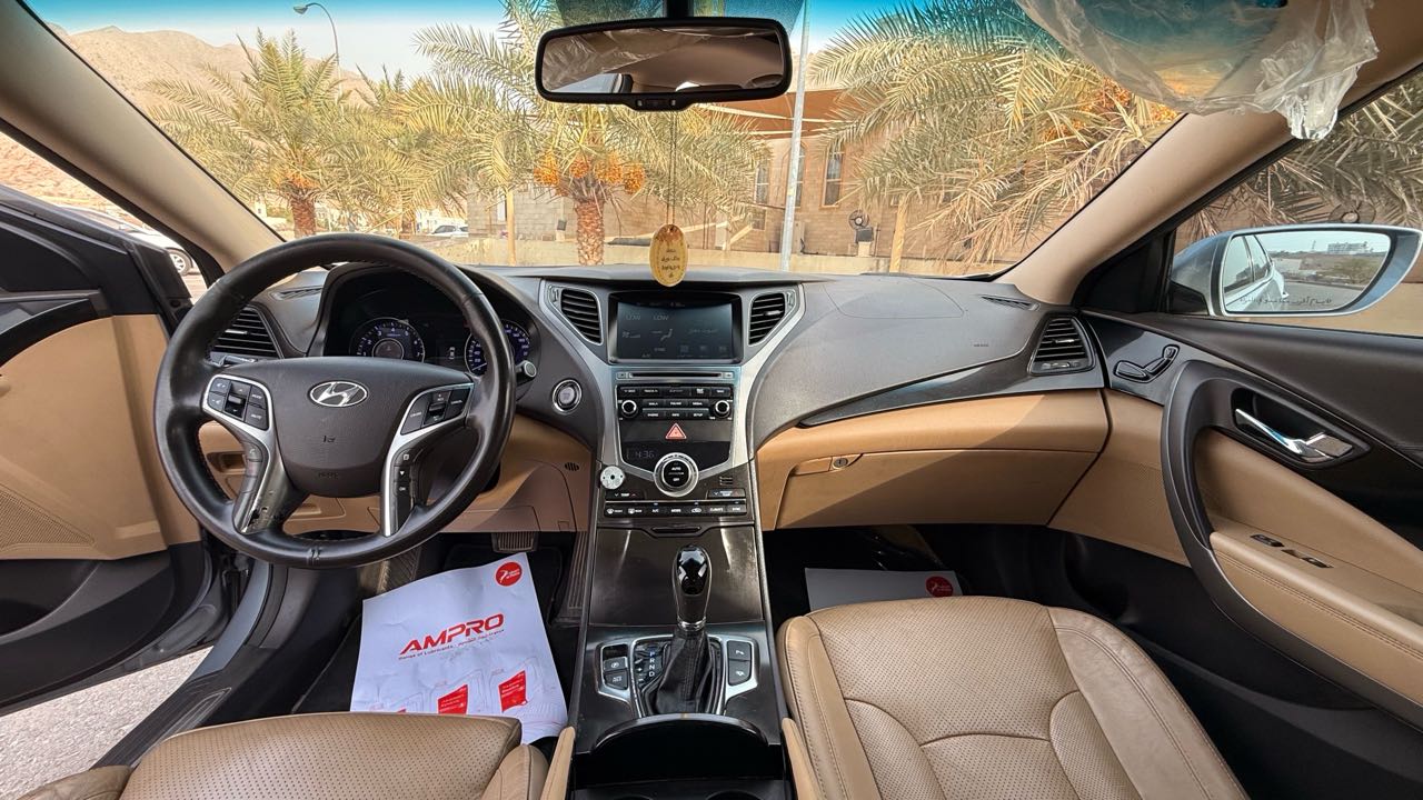 Car Image 2017 HYUNDAI AZERA 