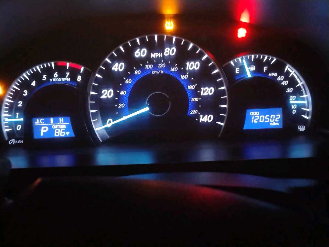 TOYOTA CAMRY SE 2015
