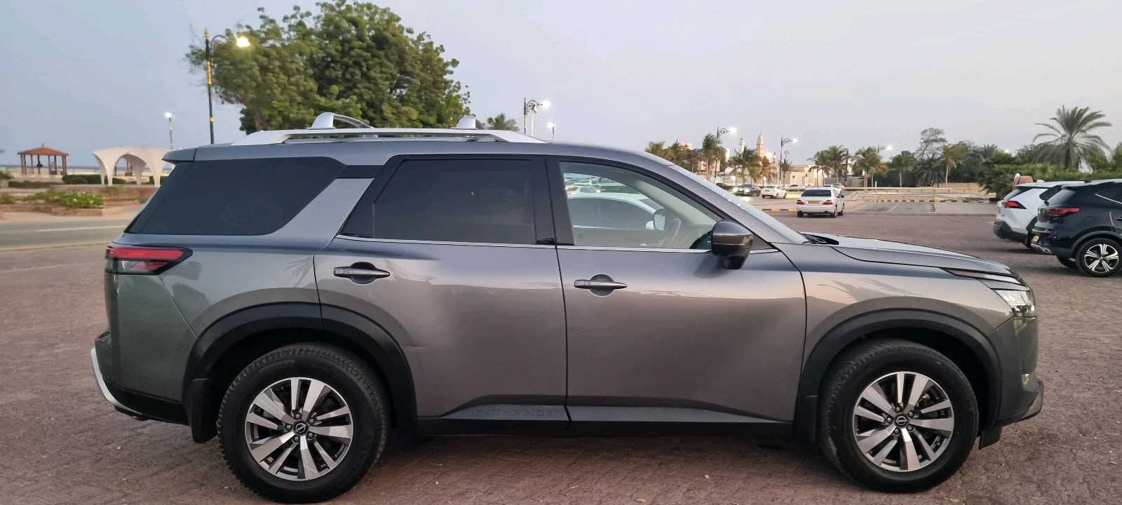 نيسان باثفيندر SL 2023