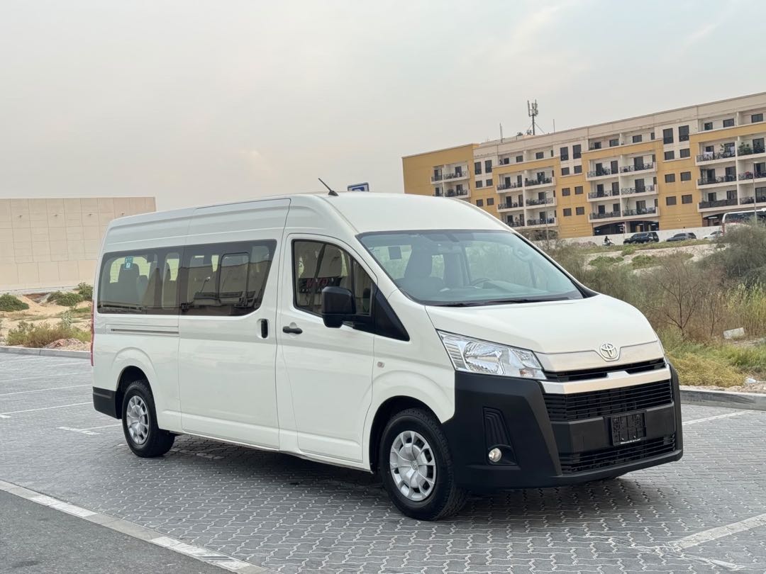 TOYOTA Hiace GLS 2025