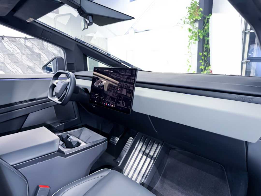 TESLA CYBERTRUCK Single Motor 2026 for sale in the UAE | Sooq Cars