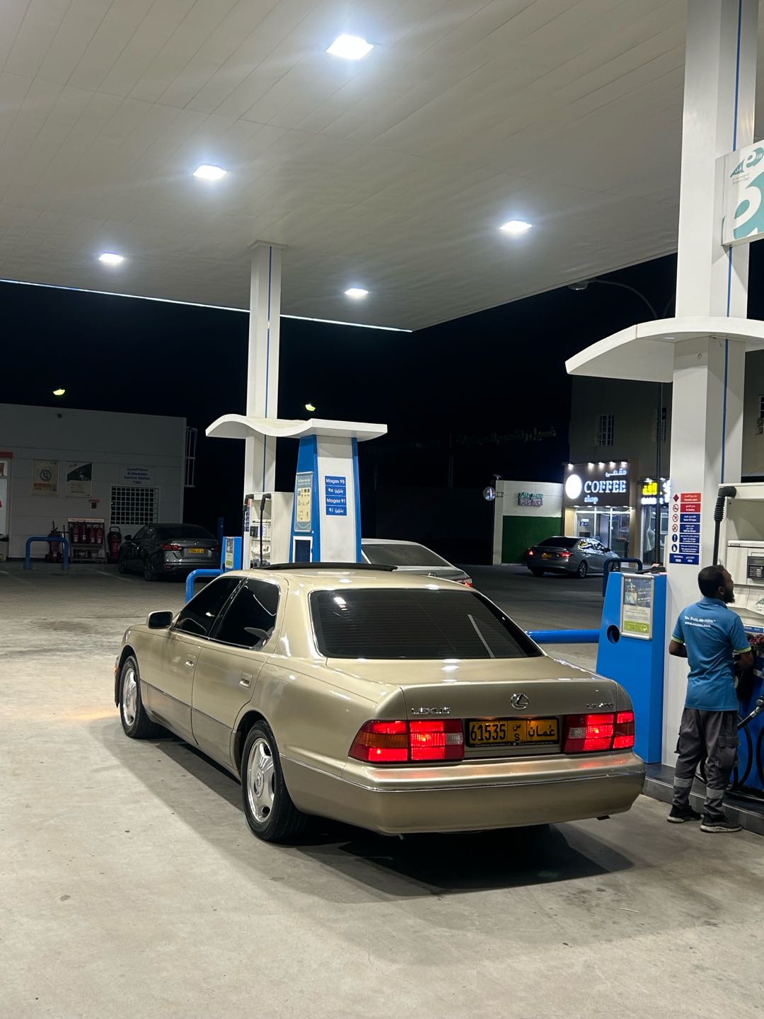 لكزس LS 400 Base 1999