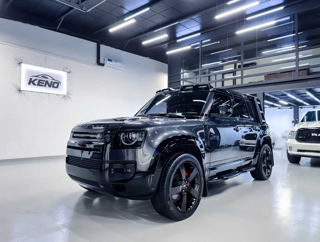LAND ROVER DEFENDER 90S 2023
