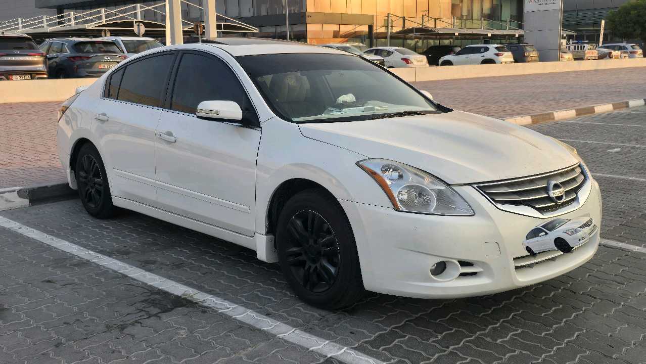 NISSAN ALTIMA SR 2011