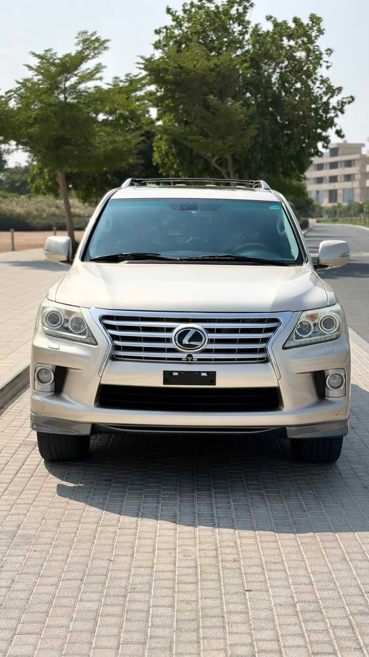 لكزس LX 570 2013