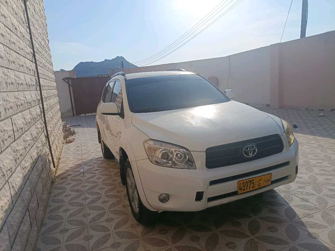 تويوتا رافور XLE 2006