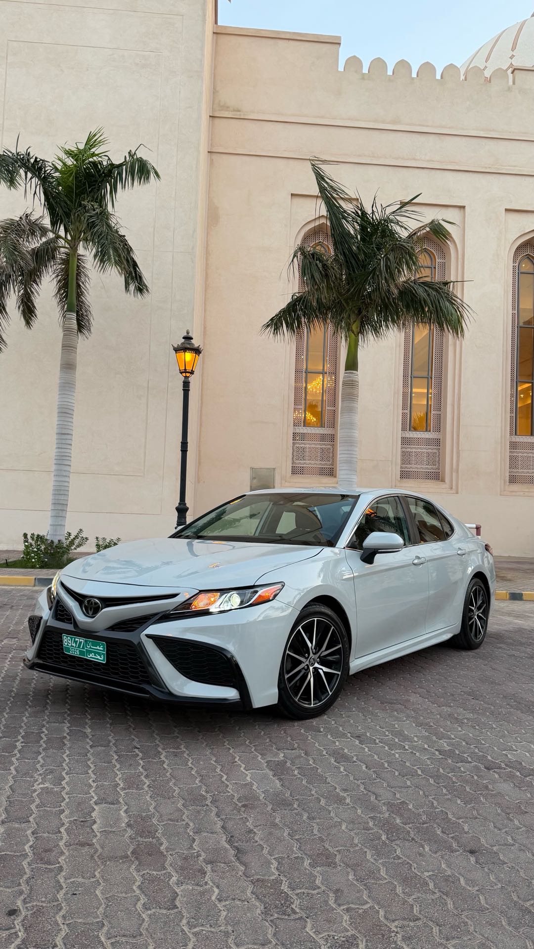 TOYOTA CAMRY SE 2023