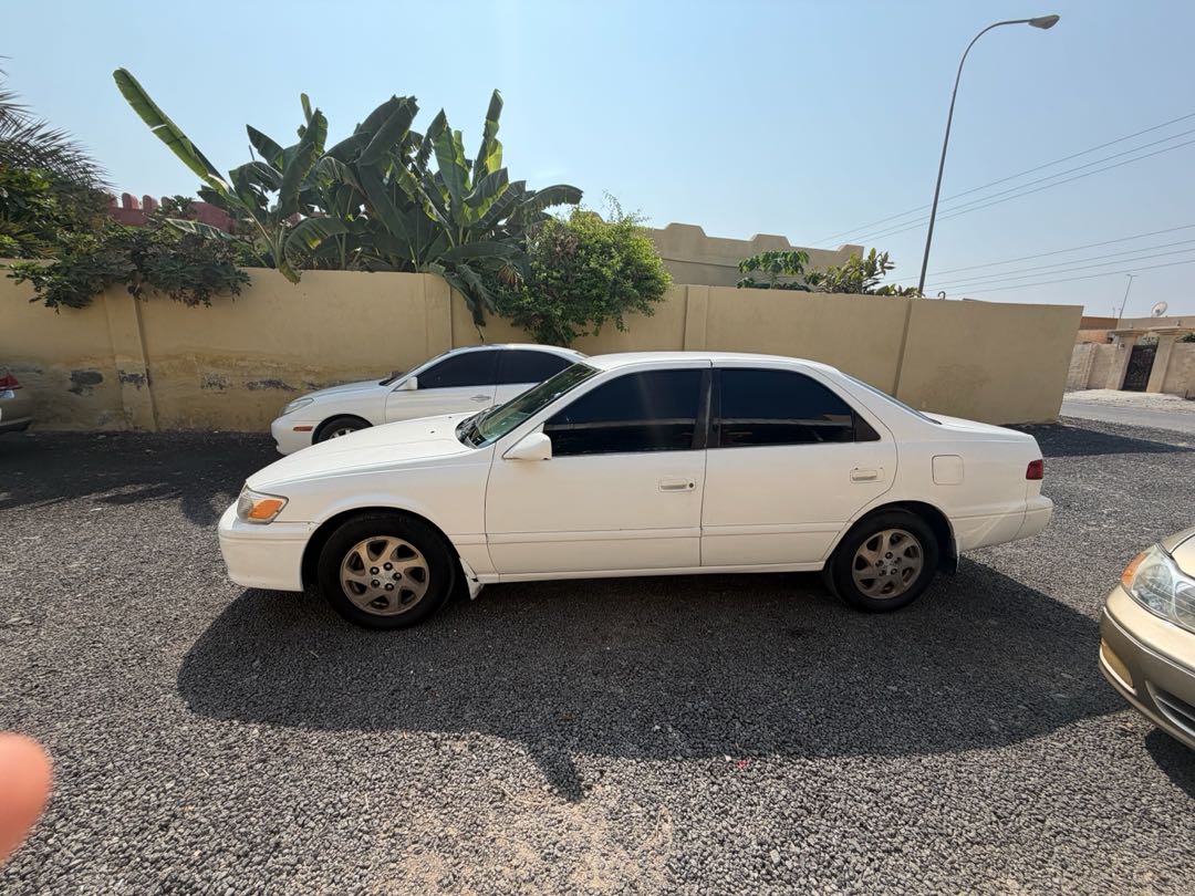 TOYOTA CAMRY LE 2002