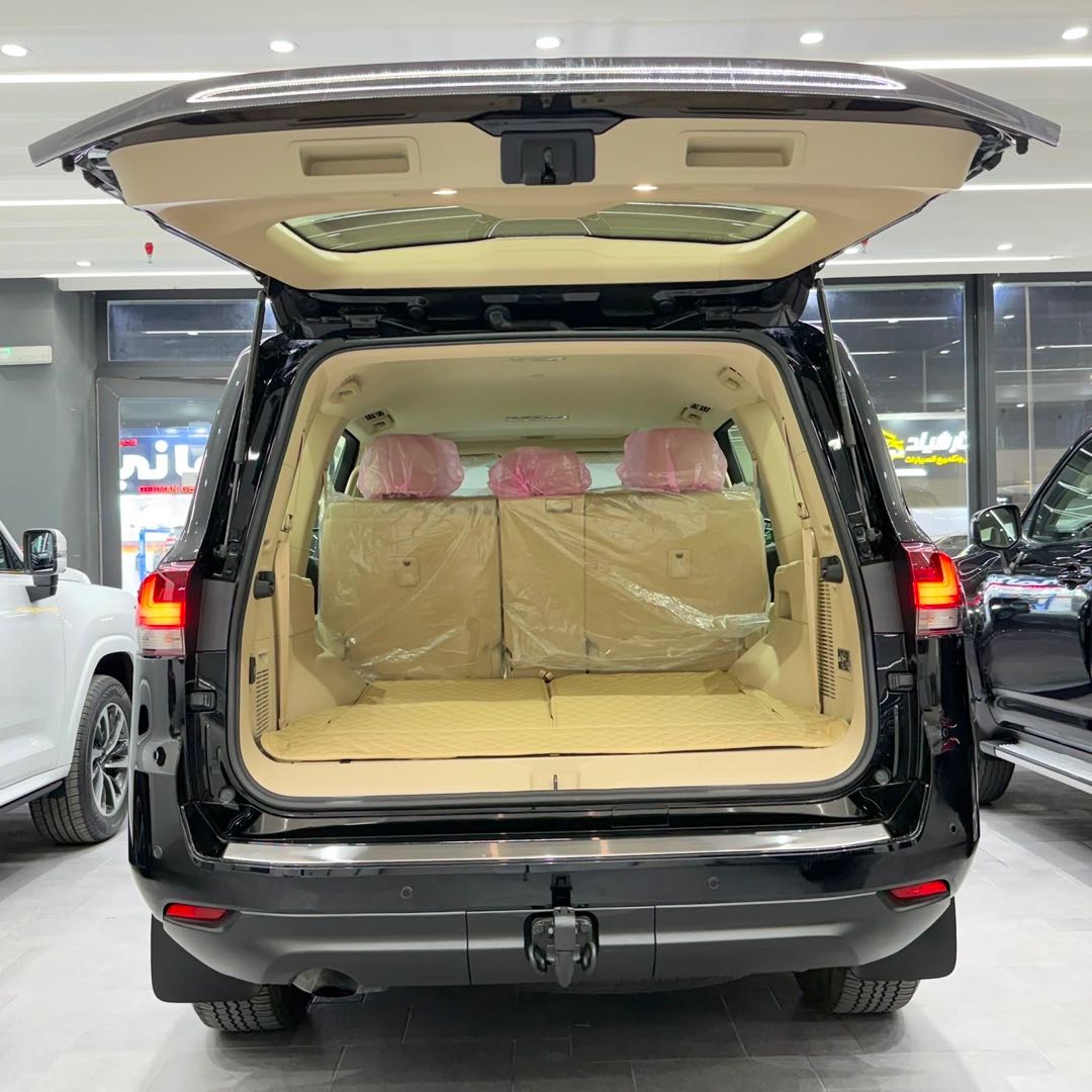 Car Image 2025 TOYOTA LAND CRUISER GX.R