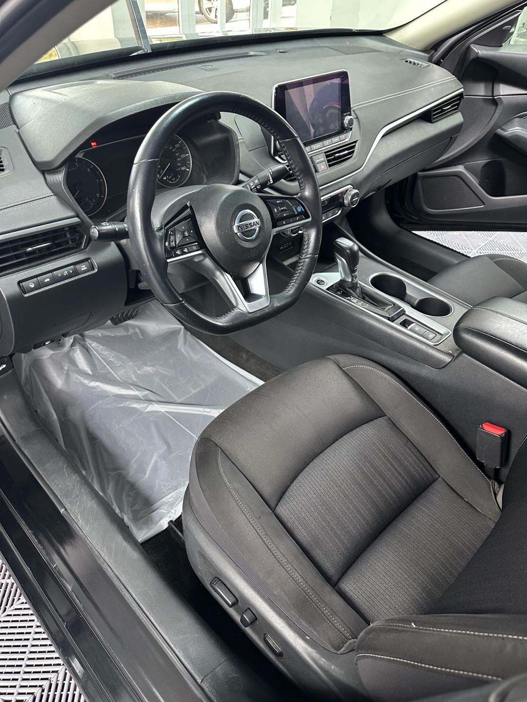 Car Image 2019 NISSAN ALTIMA SV
