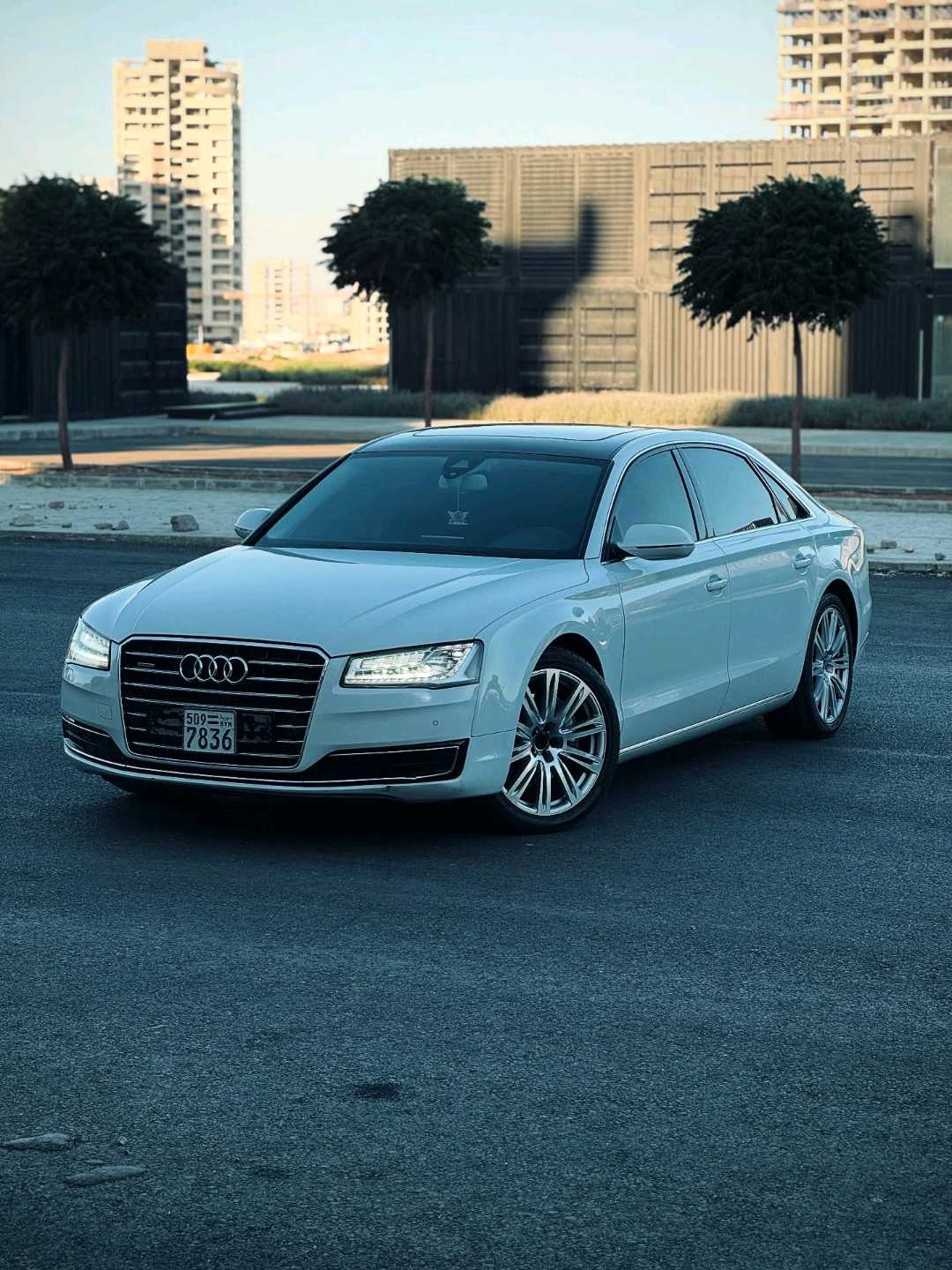 Car Image 2015 AUDI A8 