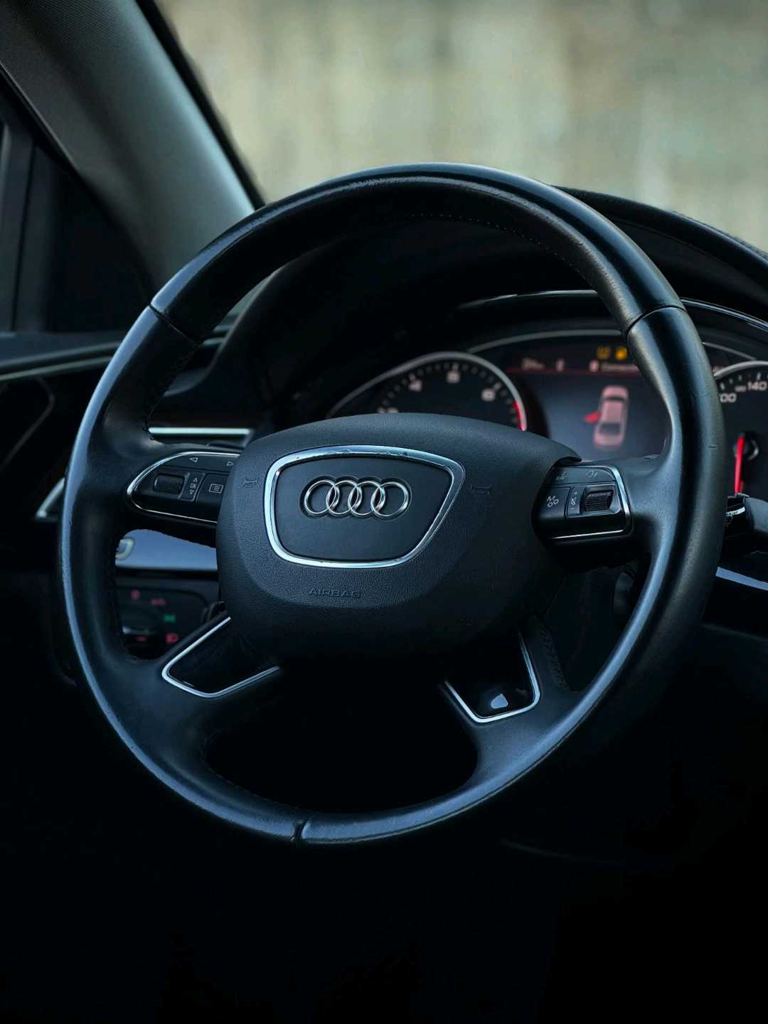 Car Image 2015 AUDI A8 