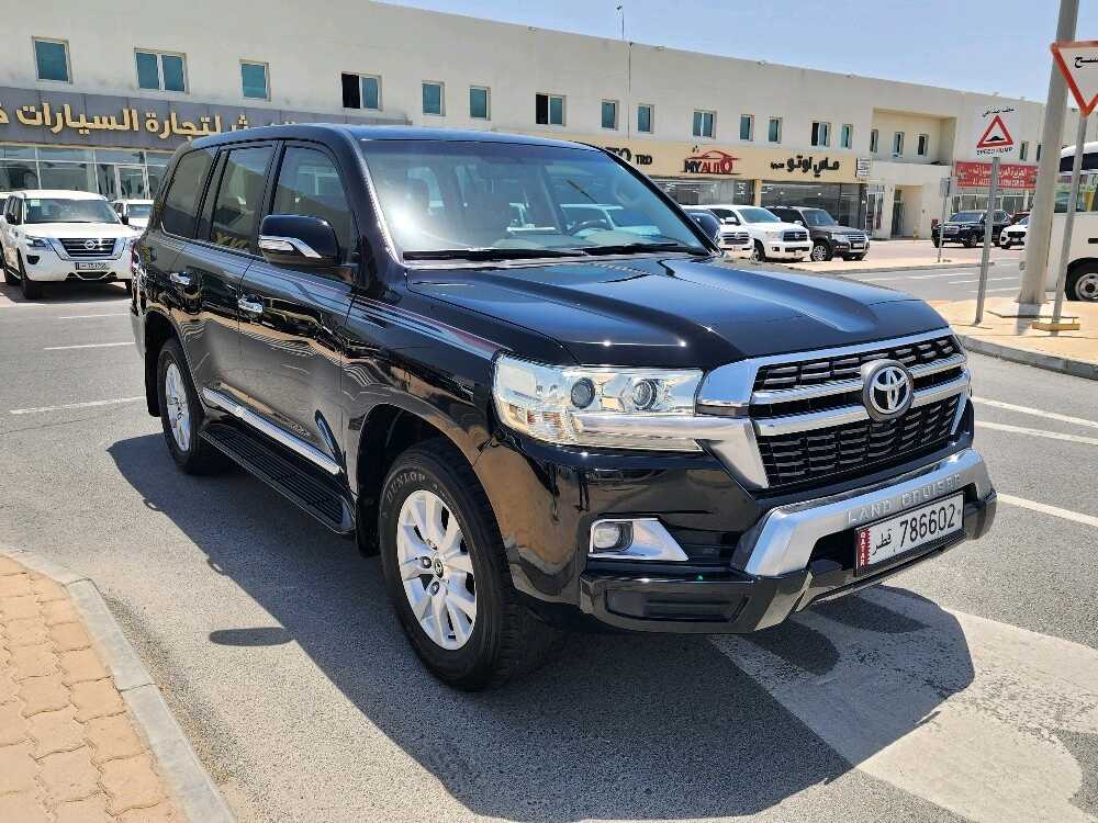 Car Image 2019 TOYOTA LAND CRUISER GX.R