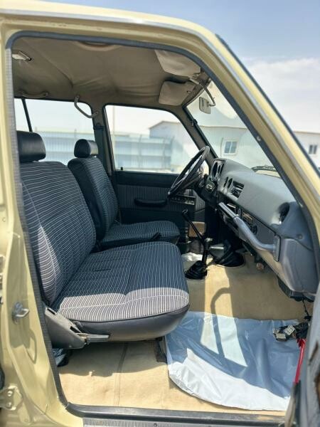Car Image 1997 TOYOTA LAND CRUISER G.R