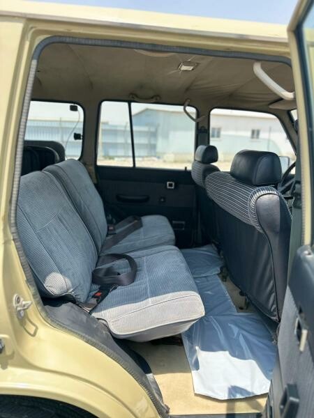 Car Image 1997 TOYOTA LAND CRUISER G.R