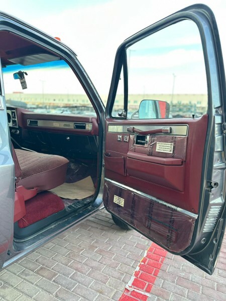 Car Image 1983 GMC SIERRA 