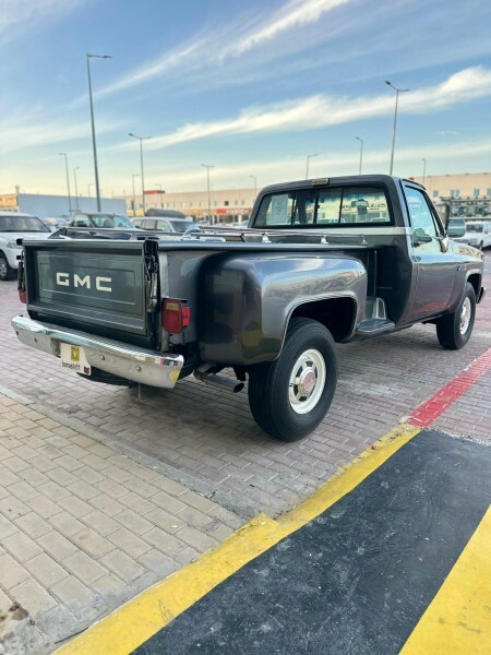 Car Image 1983 GMC SIERRA 