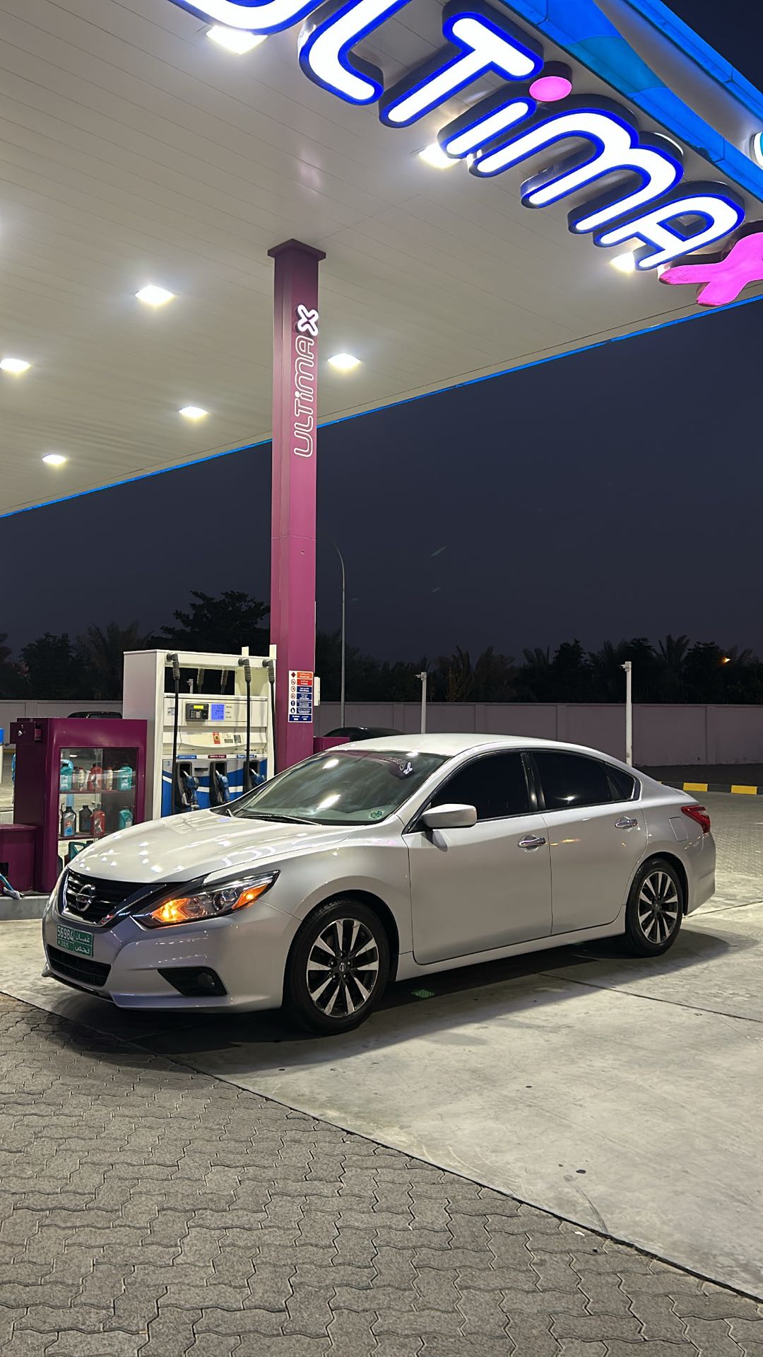 Car Image 2017 NISSAN ALTIMA SV