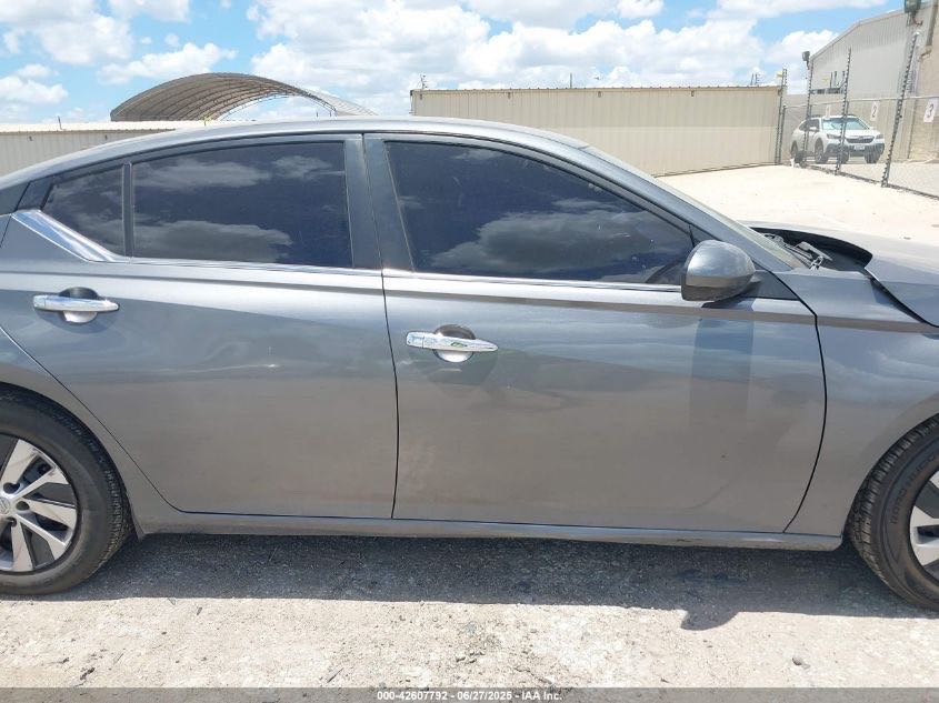 Car Image 2020 NISSAN ALTIMA