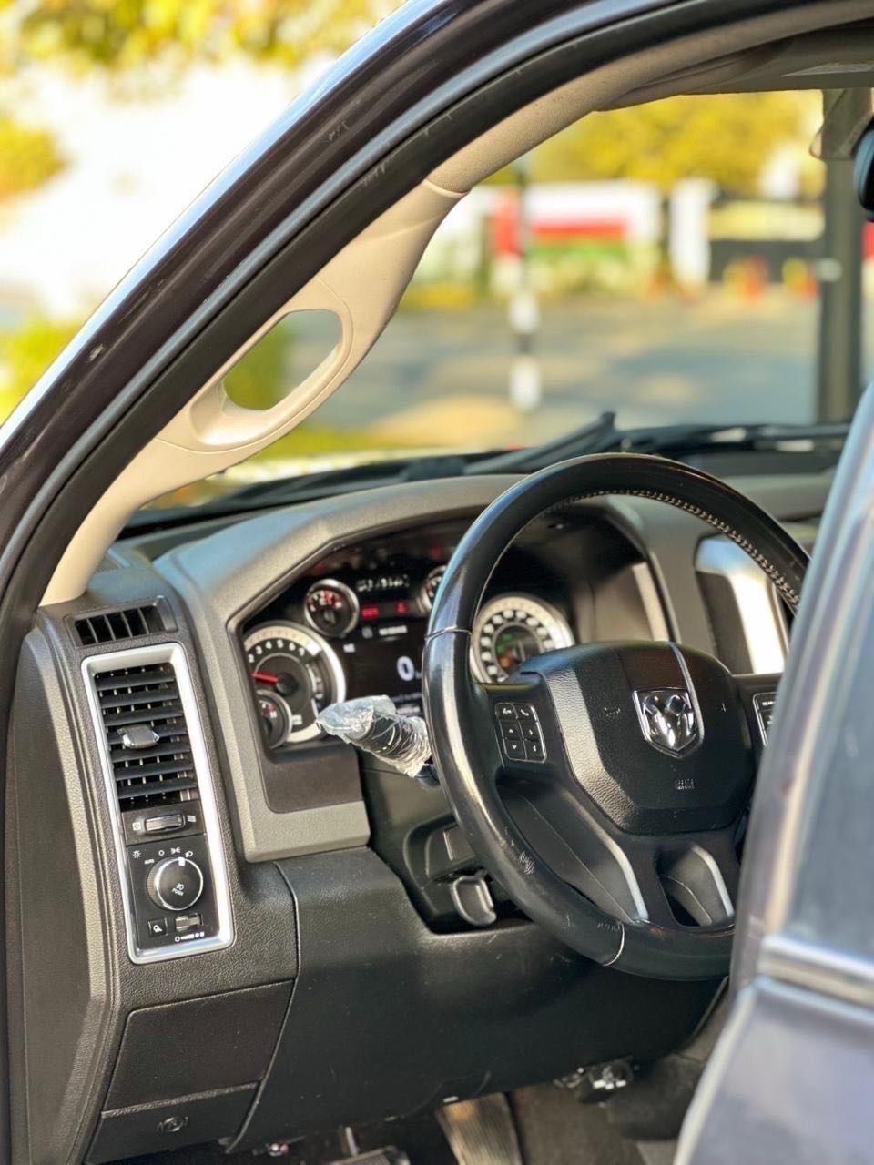 Car Image 2018 DODGE RAM 