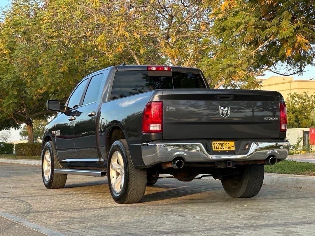 Car Image 2018 DODGE RAM 
