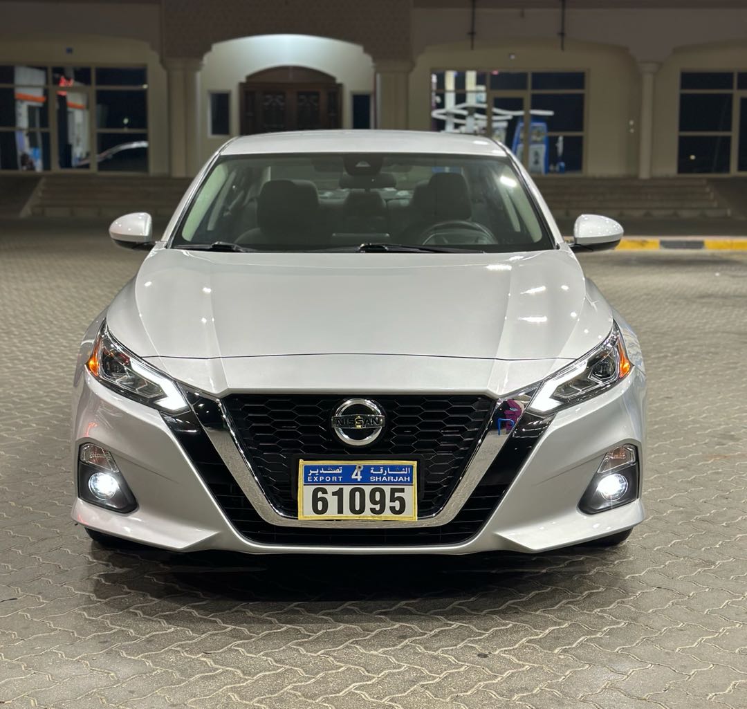 Car Image 2021 NISSAN ALTIMA SV