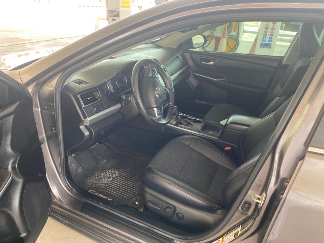 Car Image 2017 TOYOTA CAMRY SE