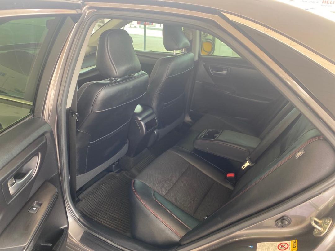 Car Image 2017 TOYOTA CAMRY SE