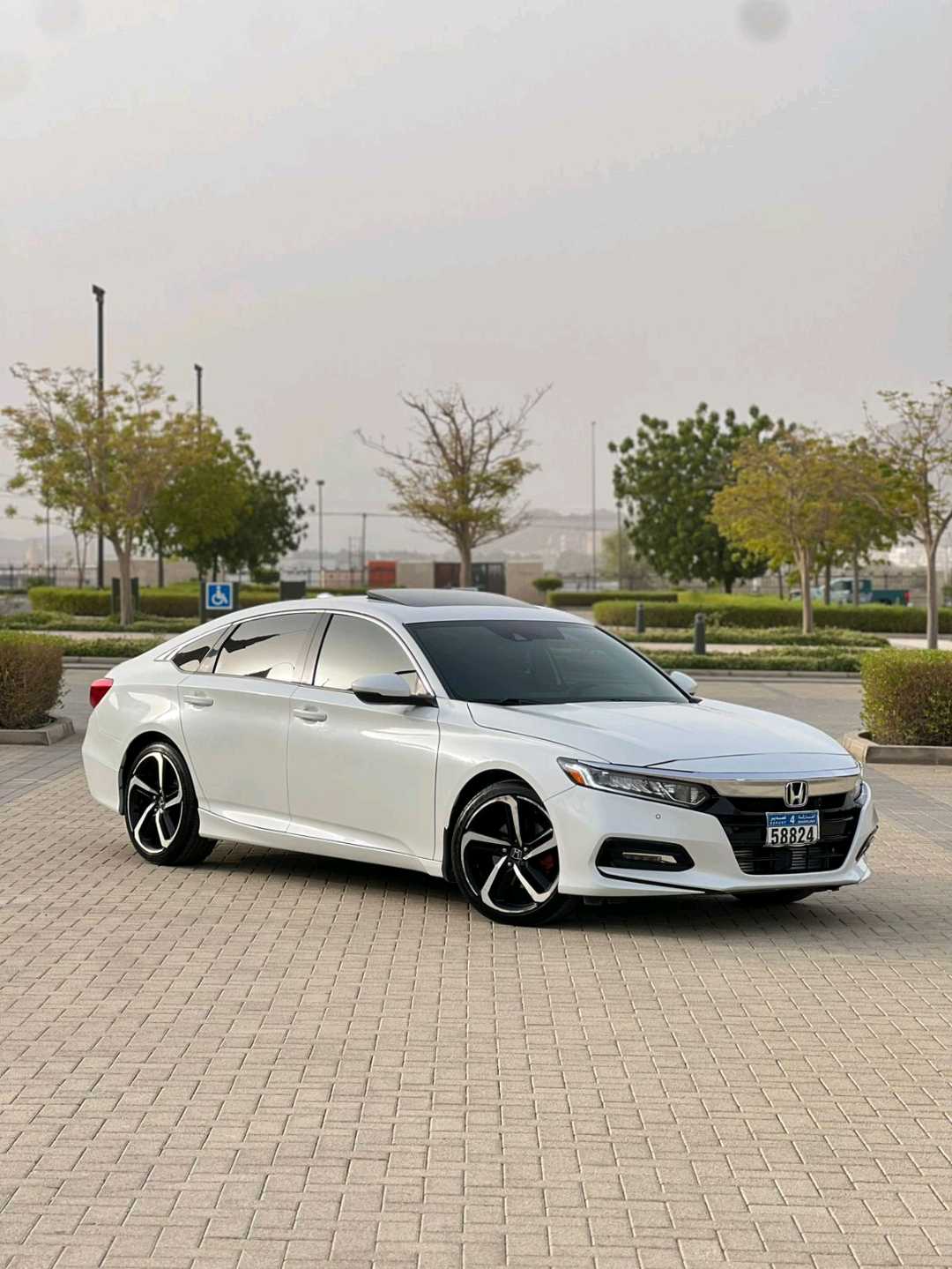 Car Image 2019 HONDA ACCORD SPORT