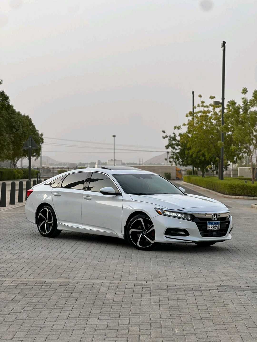 Car Image 2019 HONDA ACCORD SPORT