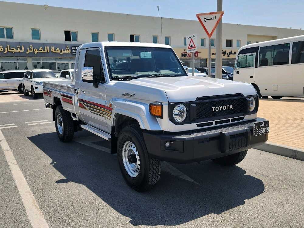 Car Image 2025 TOYOTA LAND CRUISER LX