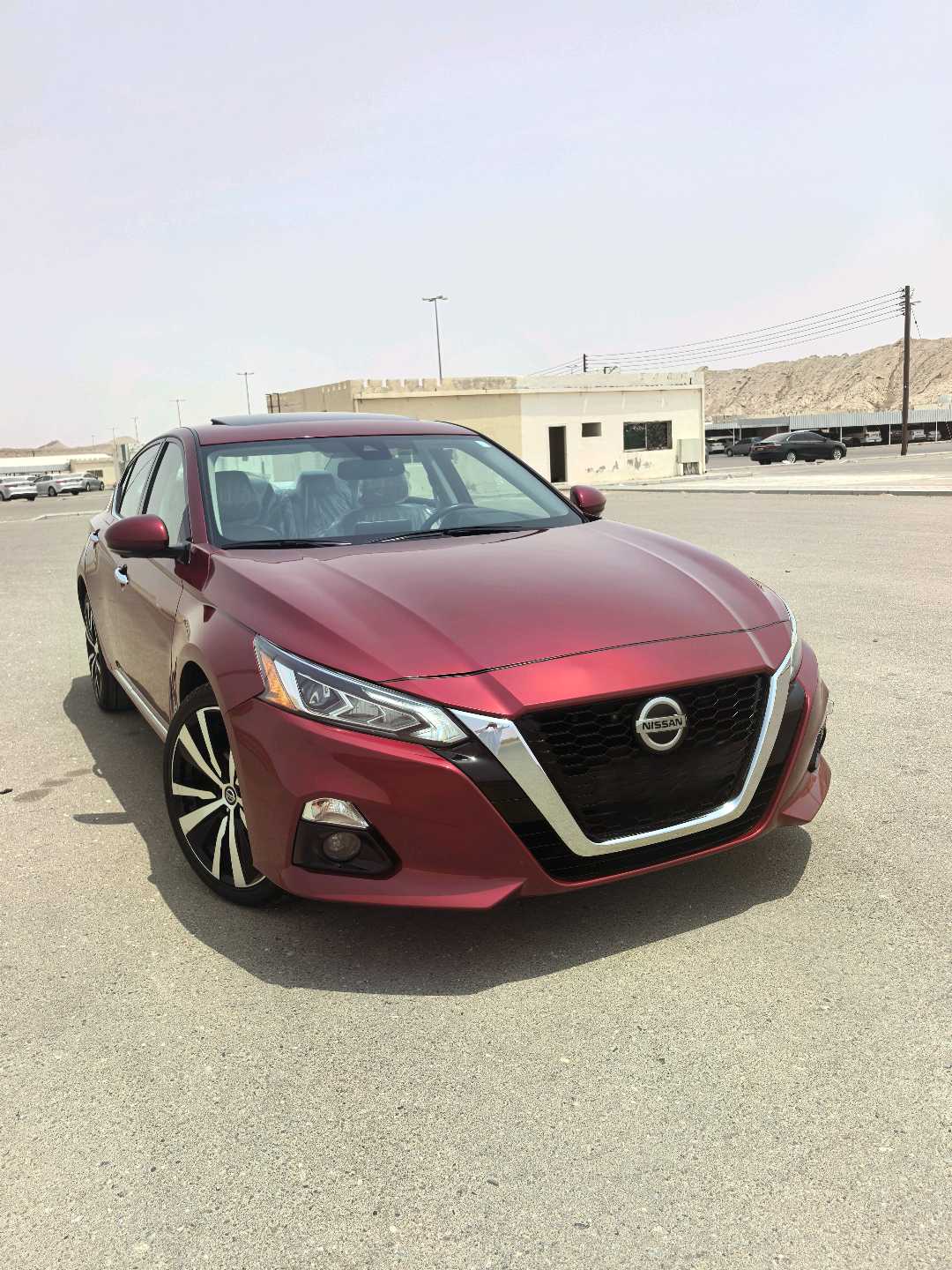 Car Image 2019 NISSAN ALTIMA Platinum 
