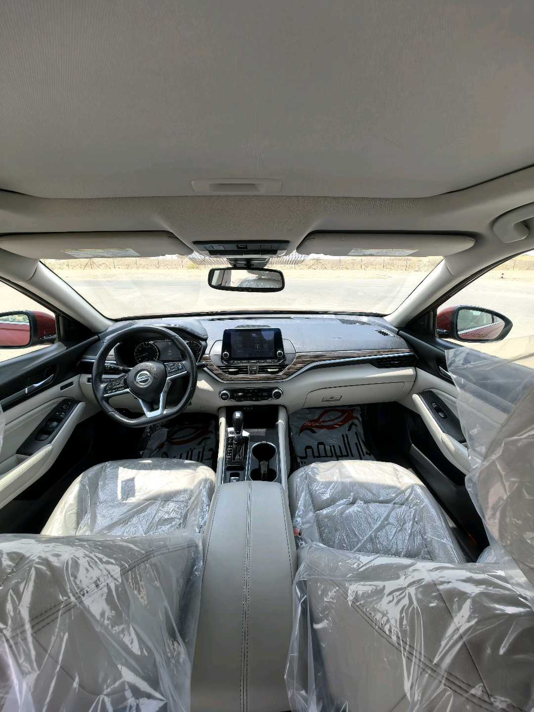 Car Image 2019 NISSAN ALTIMA Platinum 