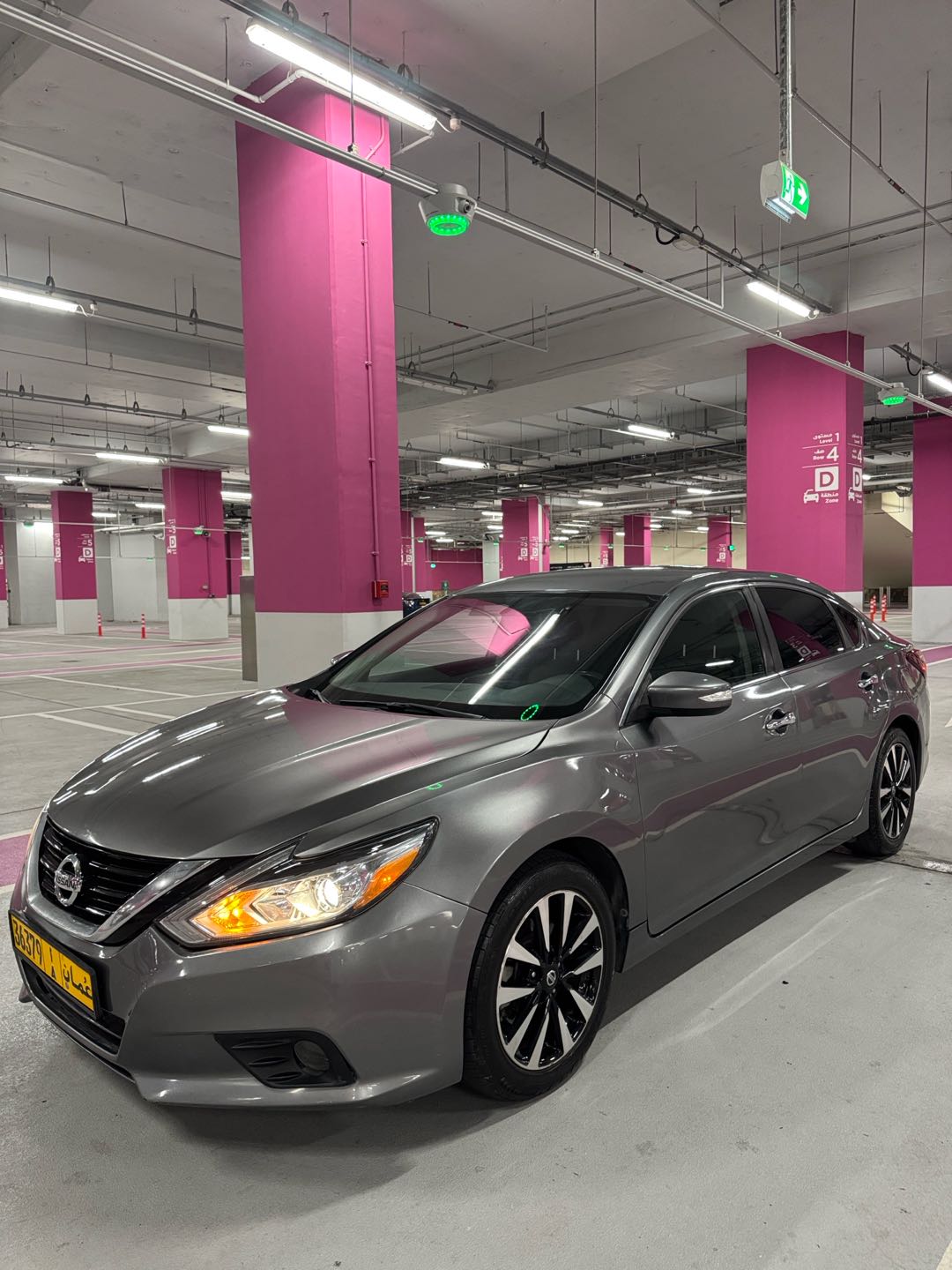 Car Image 2018 NISSAN ALTIMA SL