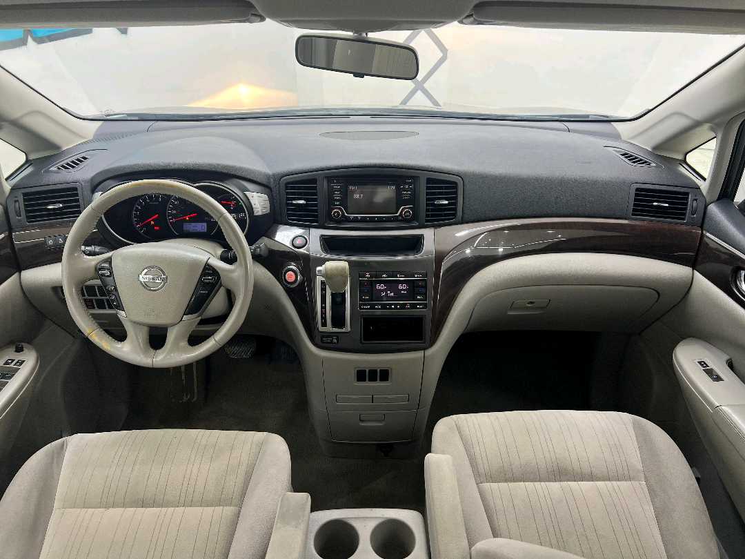Car Image 2016 NISSAN QUEST 