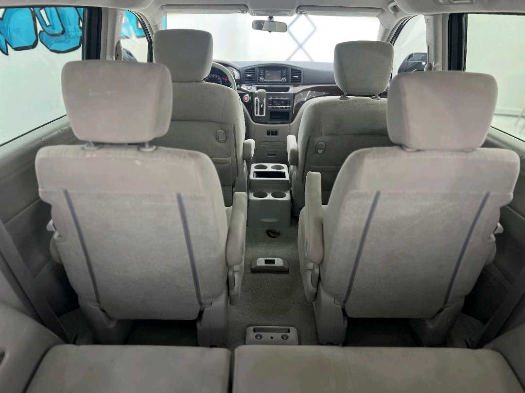 Car Image 2016 NISSAN QUEST 