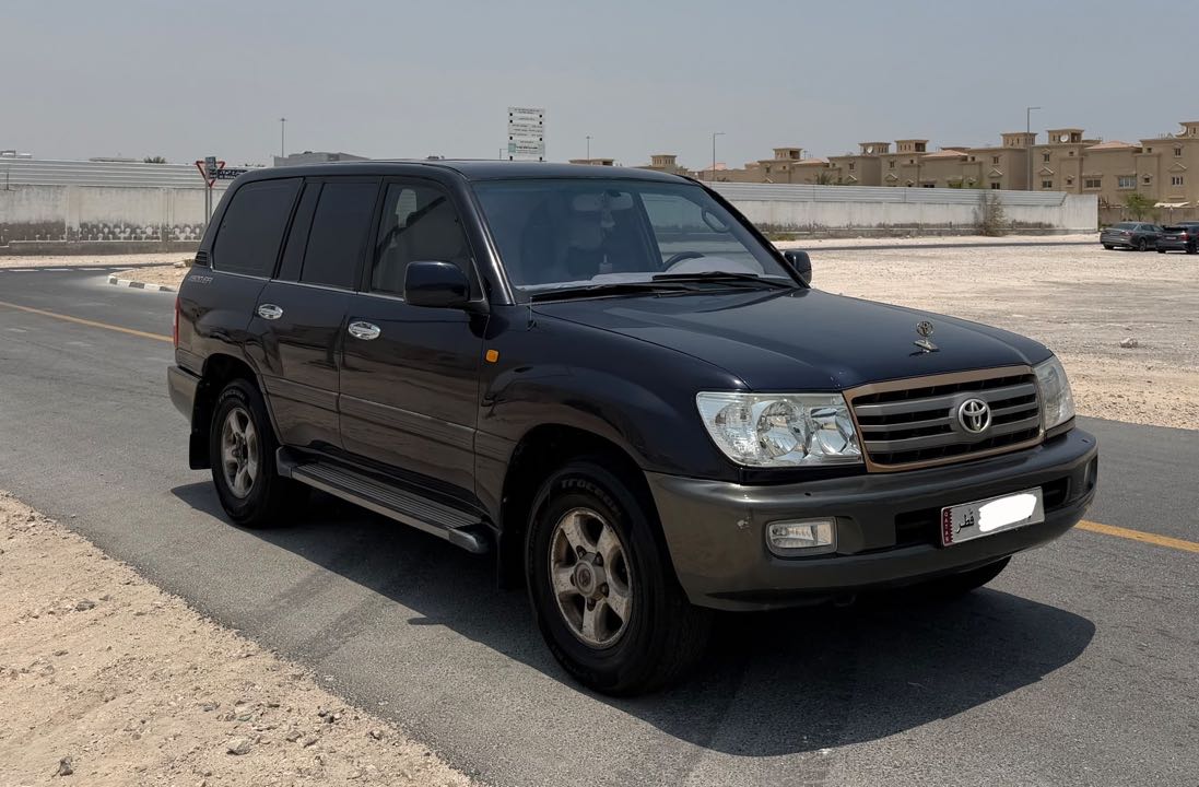 Car Image 1999 TOYOTA LAND CRUISER GX