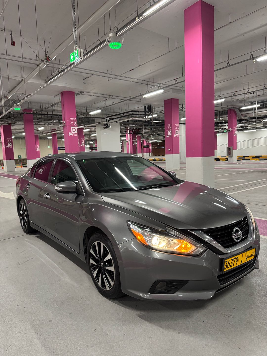 Car Image 2018 NISSAN ALTIMA SL